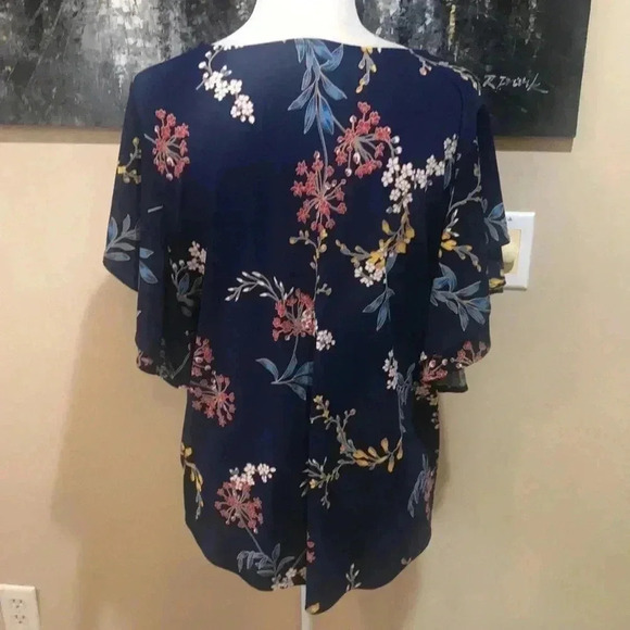 Liz Claiborne Career Floral Top Layered Oversized Short Bell Sleeves-Size XL - Picture 2 of 9